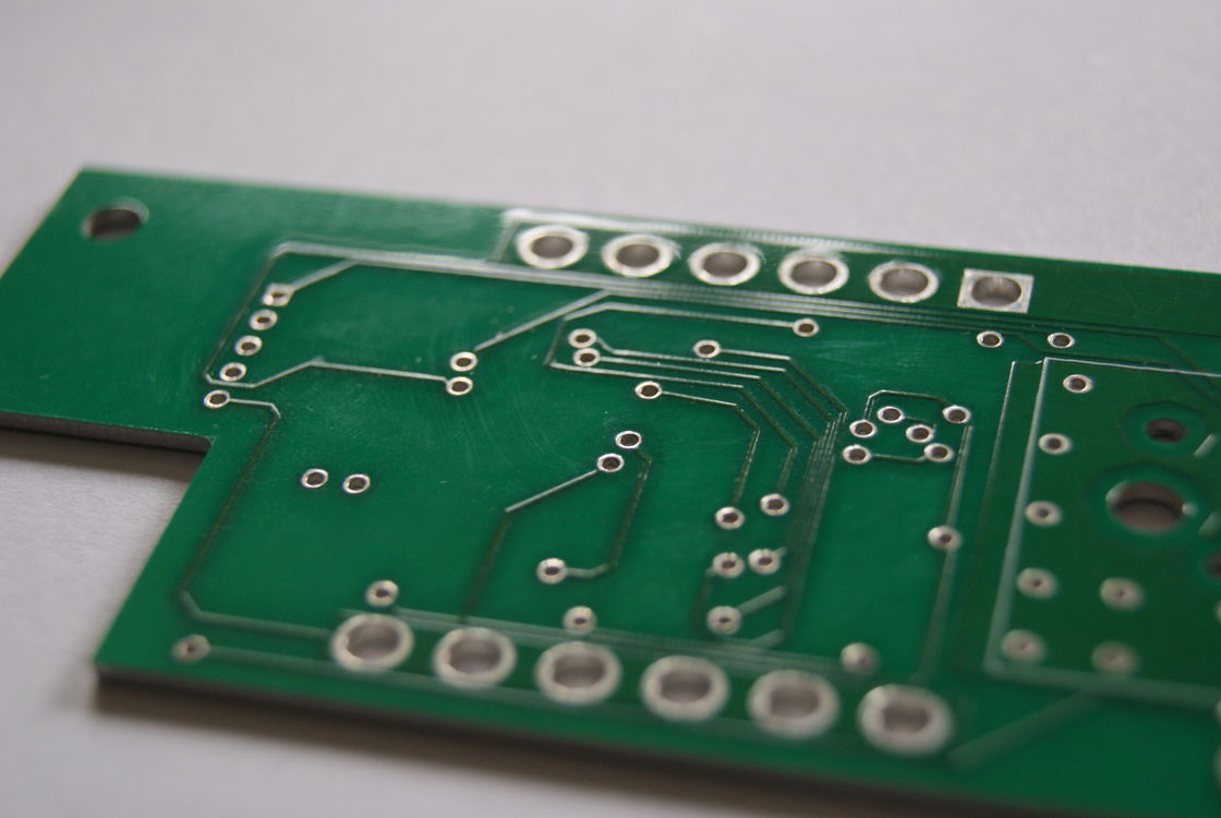 0.5/1/2/3/5/8 W Thermische geleidbaarheid IMS PCB met wit zijdefilter en ISO 9001 2015 certificering