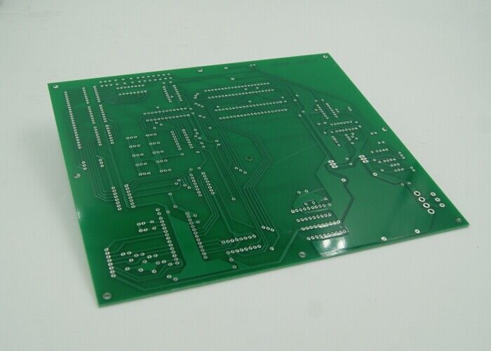Precision Double-Sided Fr-4 PCB 0,075 mm Min Hole Dia met 3 Mil geleiderruimte