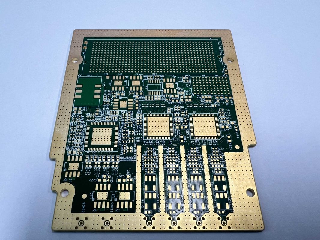 6-32L Board Layer HDI PCB Board Gemaakt van FR4 IT180 grondstof en 0.1mm Laser Drill Hole Grootte voor toepassingen